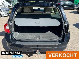 Volvo V-70 2.5T Kinetic 230PK Automaat Leer Navigatie Cruise picture 16