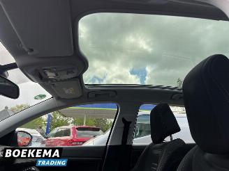 Peugeot 308 1.6 THP Première Panorama Climate Cruise Keyless picture 14