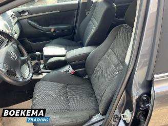 Toyota Avensis wagon 2.0 VVTi Luna Navigatie Climate Cruise picture 15