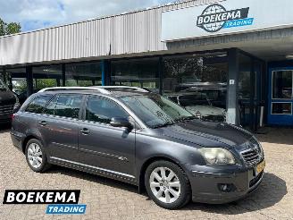 Coche accidentado Toyota Avensis wagon 2.0 VVTi Luna Navigatie Climate Cruise 2008/5