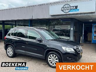 škoda osobní automobily Volkswagen Tiguan 2.0 TSI Sport&Style 4Motion DSG Leer Stoelverwarming Navigatie 2010/11