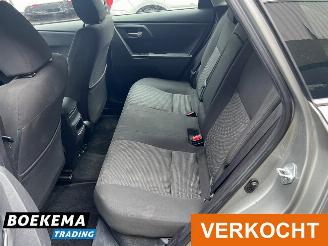 Toyota Auris Touring Sports 1.8 Hybrid Dynamic Navigatie Cruise Climate picture 20