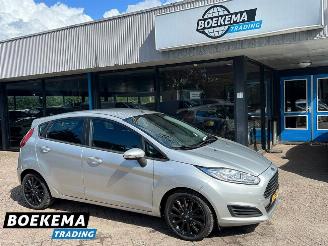 Vaurioauto  passenger cars Ford Fiesta 1.5 TDCi Style Lease Navigatie Cruise Airco 5-Deurs 2016/1