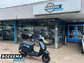 damaged scooters Riya  Lux FB TY50QT-K Snor 2019/2