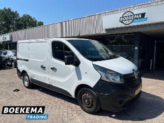occasion commercial vehicles Renault Trafic 1.6 dCi T27 Générique Airco Schuifdeur Trekhaak 2017/6