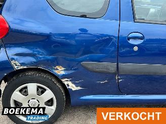 Toyota Aygo 1.0-12V + Automaat Airco Leer picture 6