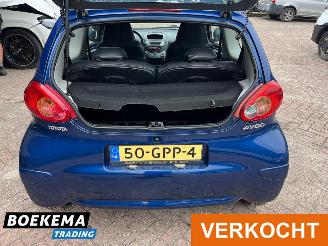 Toyota Aygo 1.0-12V + Automaat Airco Leer picture 5
