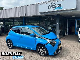 krockskadad bil auto Toyota Aygo 1.0 VVT-i x-first Cruise-Control Arico 2018/6
