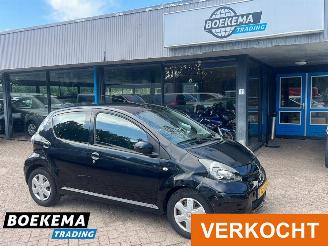 škoda osobní automobily Toyota Aygo 1.0-12V Comfort Automaat Airco 5-deurs Elektrische ramen 2010/3