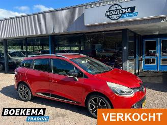 Damaged car Renault Clio Estate 0.9 TCe Expression Navigatie Cruise-Control Airco 2014/2
