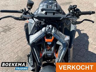 KTM  SuperDuke R 1390 picture 6