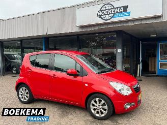 damaged passenger cars Opel Agila 1.2 Edition Airco Elektrische Ramen 2013/10
