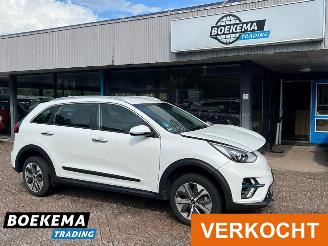 Voiture accidenté Kia e-Niro DynamicLine 64 kWh 204PK Navi Cruise Clima 2022/4