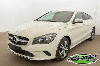Voiture accidenté Mercedes Cla-klasse 180 Shooting Brake Leer 2017/3