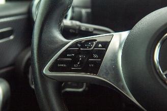 Mercedes A-klasse A180 Motor loopt Luxury Line Automaat Koppakking defect picture 11