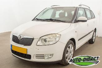 skadebil auto Skoda Fabia Combi 1.4 TDI Airco Greenline 2008/7