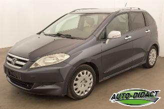 krockskadad bil auto Honda Fr-v 2.2 2007/7