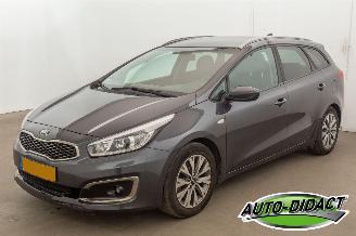 krockskadad bil auto Kia Ceed 1.0 T-GDi Clima Navi Camera Design Edition 2018/7