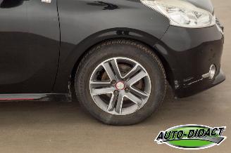 Peugeot 208 1.2 Airco picture 29