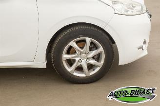 Peugeot 208 1.2 e-VTi Automaat Blue Lease picture 31