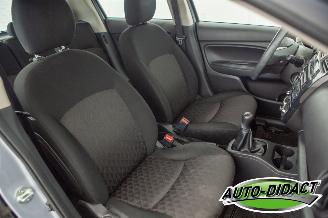Mitsubishi Space-star 1.0 Cool+ 97.821 km Airco picture 14