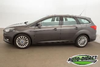 Ford Focus 1.5 Clima Navi Titanium Edition picture 40