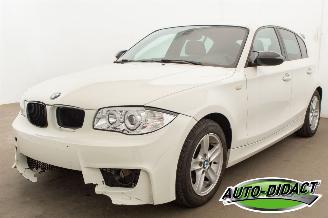 krockskadad bil auto BMW 1-serie 118d Clima 2009/6