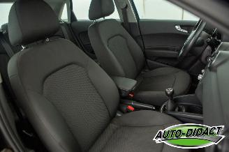 Audi A1 1.0 TFSI Airco Navi picture 18