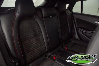 Mercedes Cla-klasse 200d Automaat Airco Navi Leder picture 23
