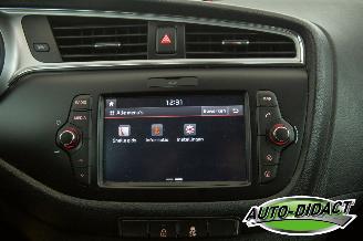 Kia Cee d 1.6 GDI 117.593 Clima Navi Camera ComfortPlusLine Navigator picture 11