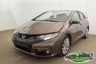 skadebil auto Honda Civic 1.4 Clima Camera 2012/9