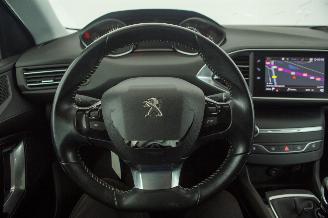 Peugeot 308 1.2 PureTech Clima Navi Blue Lease picture 5