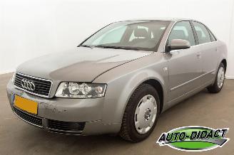 Unfallwagen Audi A4 2.0 Clima 2004/10