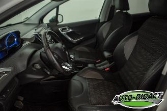 Peugeot 2008 1.6 BlueHDi Clima Navi Blue Lease Executive picture 24