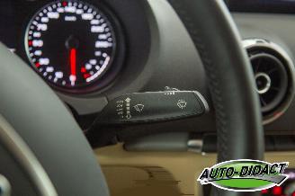 Audi A3 1.6 TDI Clima Navi Leder Ambiente picture 18