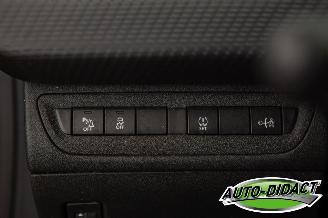 Peugeot 2008 1.2 Active 118.099 km Navi Airco picture 11