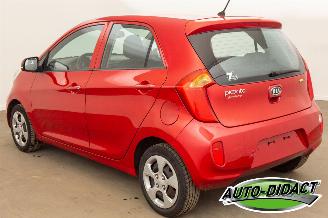 Kia Picanto 1.0 Fusion 140.239 km Carpas picture 3