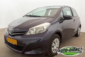 Vaurioauto  passenger cars Toyota Yaris 1.0 VVT-i Airco Camera Aspiration 2012/5