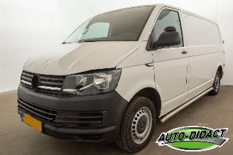skadebil bedrijf Volkswagen Transporter 2.0 TDI L2H1 Airco Comfortline 2020/1