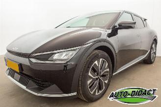 krockskadad bil auto Kia EV6 Air 58 kWh 56.981 km Digi Dash Camera Clima 2022/3