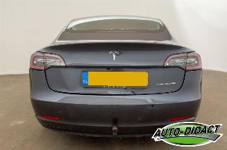 Tesla Model 3 Long Range AWD 75 kWh picture 31