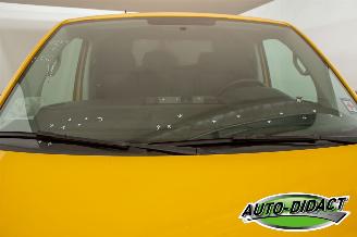 Volkswagen Transporter 2.0 TDI L1H2 Highline Airco picture 24