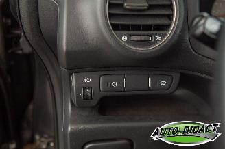 Kia Carens 2.0 CVVT 7p. Clima X-ecutive picture 11