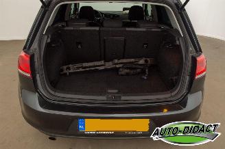 Volkswagen Golf 1.2 TSI Clima Connected Series picture 41