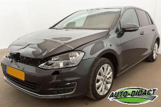 Unfallwagen Volkswagen Golf 1.2 TSI Clima Connected Series 2016/3