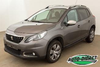 Unfallwagen Peugeot 2008 1.2 Access Airco 2018/5
