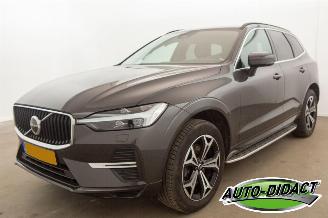 Voiture accidenté Volvo Xc-60 2.0 B5 Automaat Digi Dash Camera Leder Inscription 2022/3