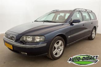 Voiture accidenté Volvo V-70 2.4 Edition II Airco Leder 2004/8