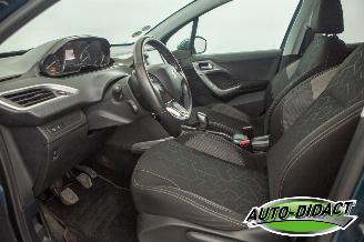 Peugeot 2008 1.2 Access Clima Navi picture 25