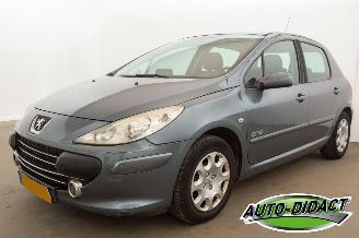 Voiture accidenté Peugeot 307 1.6-16V Clima Oxygo 2007/1